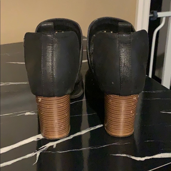 Qupid Black Open Toe Thick Heels // SZ 8 - Picture 6 of 7